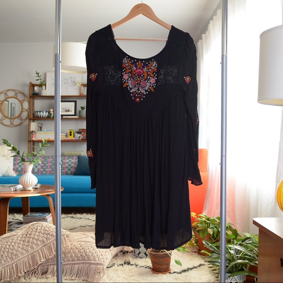Free People Dresses & Skirts - Free People Embroidered Dress